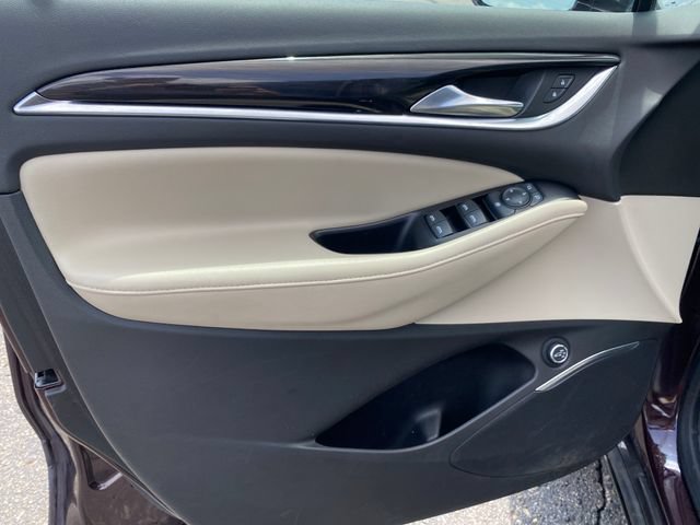 Used 2019 Buick Enclave Essence w/ Trailering Package, 5000 lbs. FWD image 17