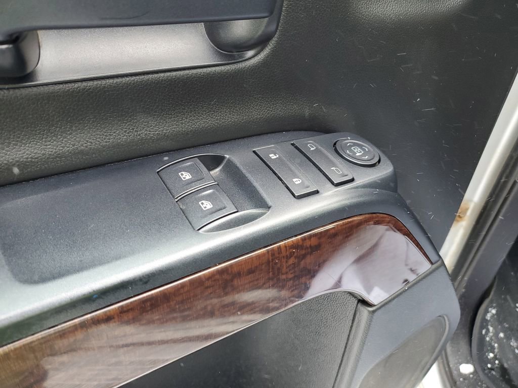 Used 2015 GMC Sierra 1500 SLE image 9