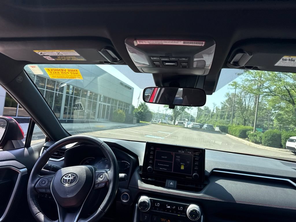 Used 2021 Toyota RAV4 SE w/ Weather & Moonroof Package AWD/4WD image 8