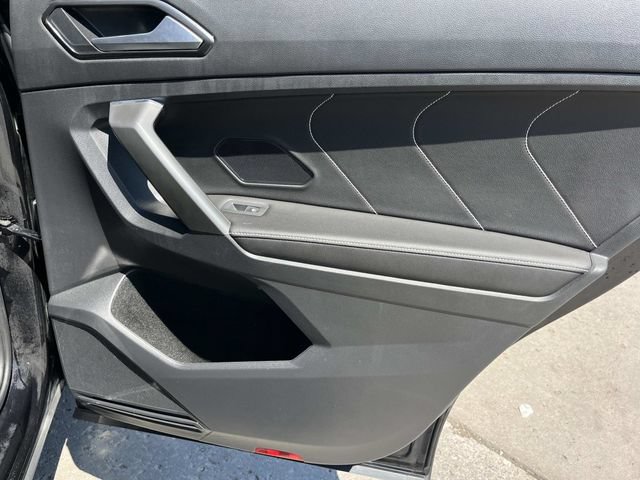 Used 2022 Volkswagen Tiguan SEL R-Line AWD/4WD image 27
