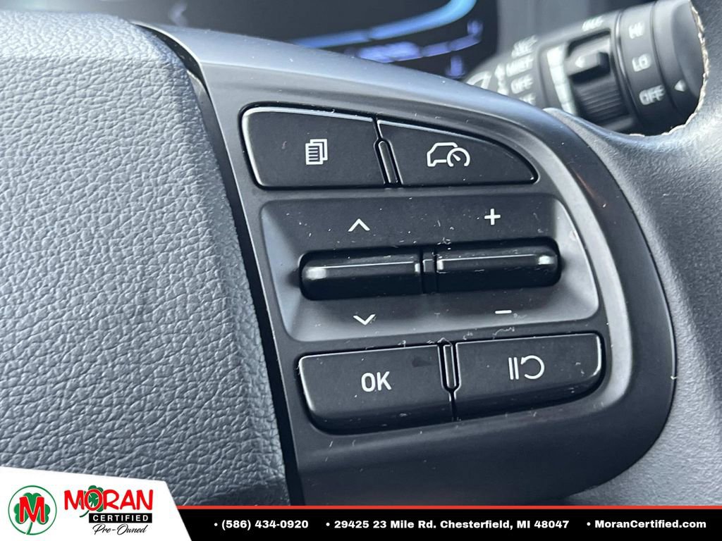 Used 2023 Hyundai Venue Limited FWD image 26