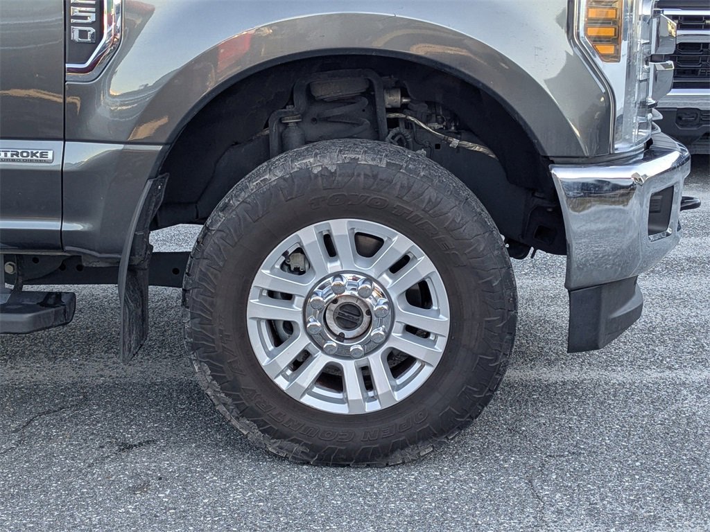 Used 2019 Ford F250 XLT w/ XLT Value Package image 11