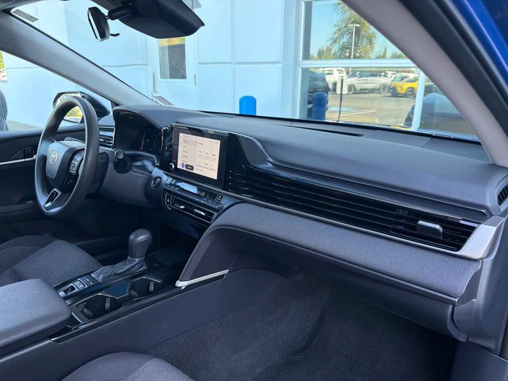 Used 2025 Toyota Camry LE FWD image 25
