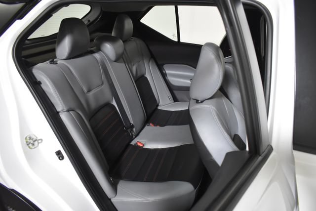 Certified 2023 Nissan Kicks SR w/ SR Premium Package FWD image 31