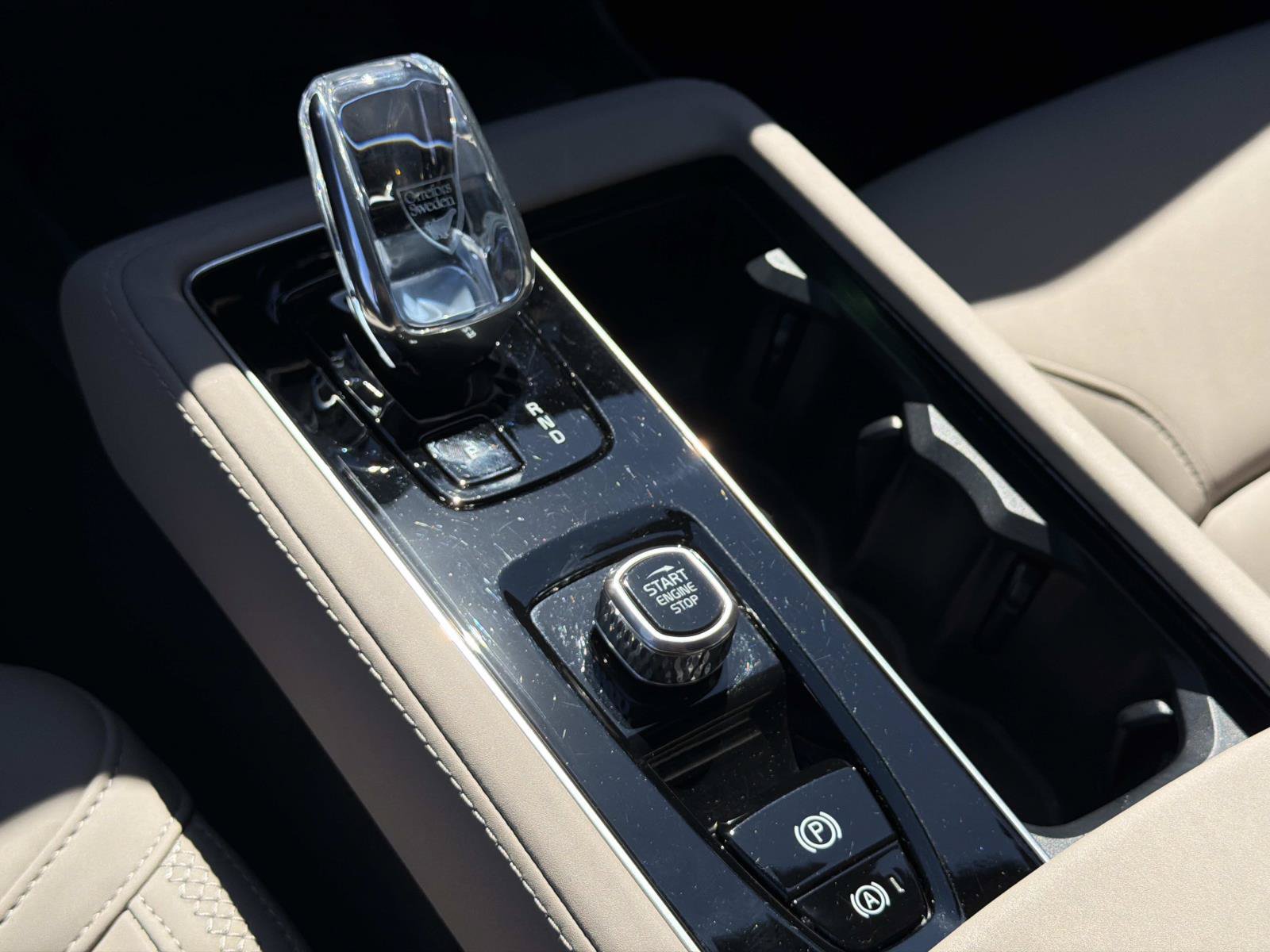 Certified 2026 Volvo XC90 B6 Plus AWD/4WD image 14