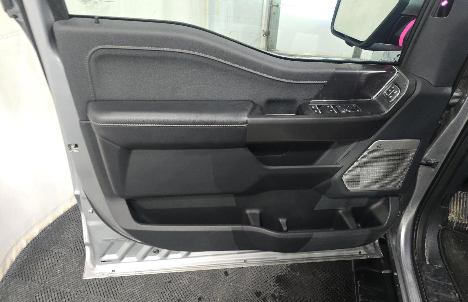 Used 2024 Ford F150 Lariat image 11