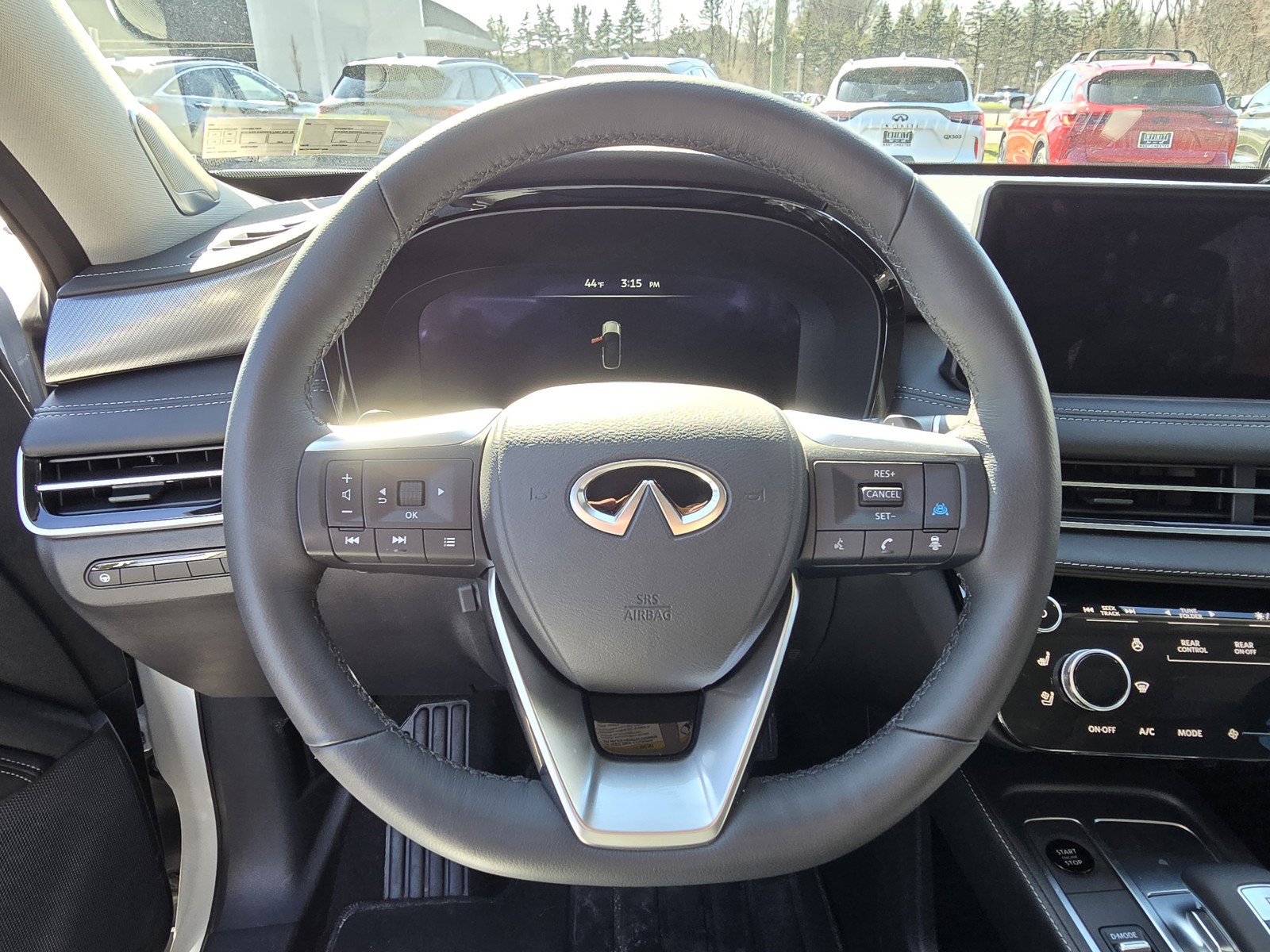 New 2026 INFINITI QX60 Luxe w/ Family Package image 15