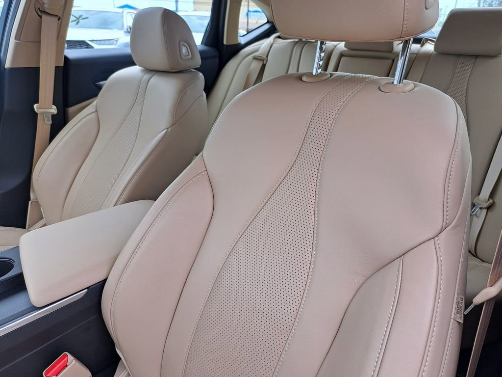 Used 2025 Acura TLX w/ Technology Package image 19