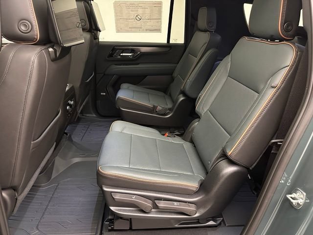 New 2026 GMC Yukon XL AT4 w/ AT4 Premium Plus Package AWD/4WD image 22