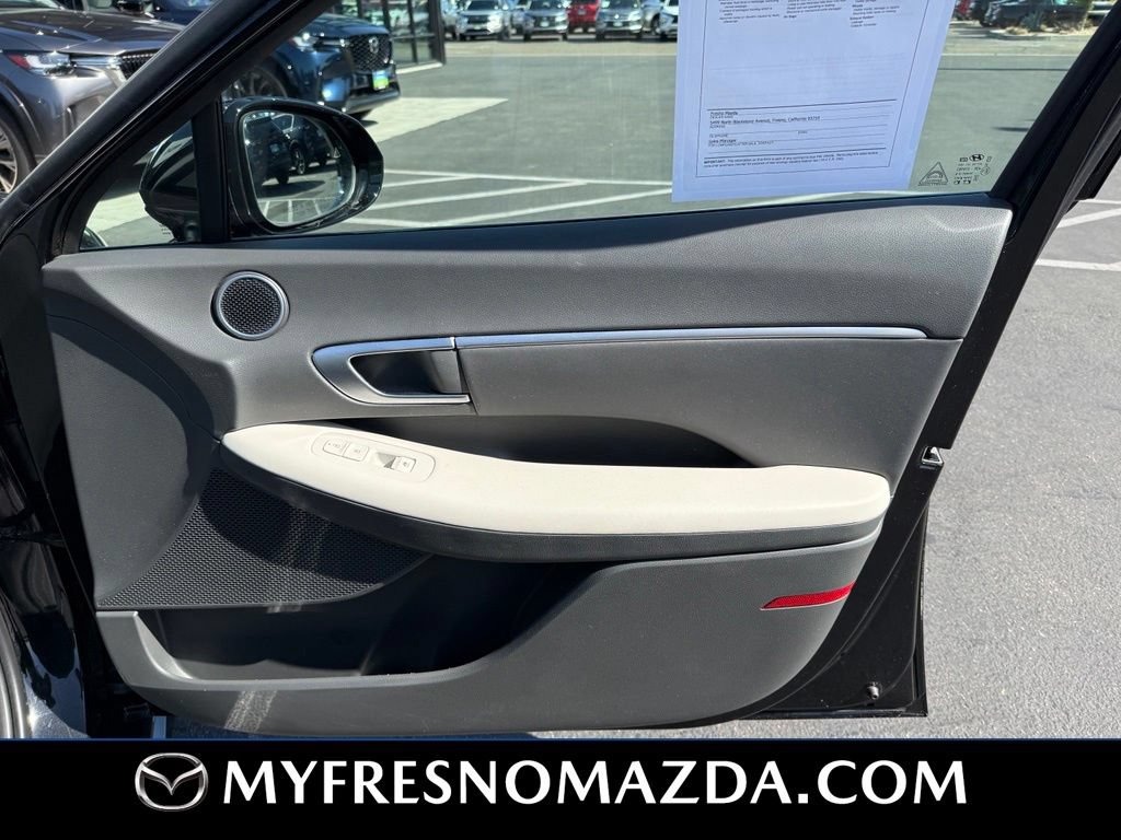 Used 2024 Hyundai Sonata SEL FWD image 17