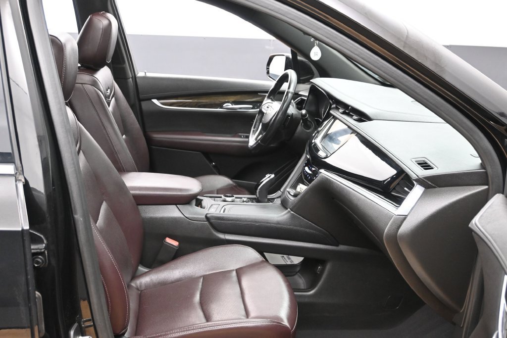 Used 2021 Cadillac XT6 Premium Luxury AWD/4WD image 30