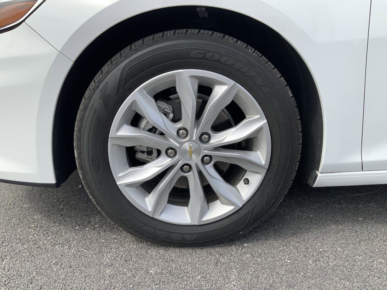 Used 2024 Chevrolet Malibu LT image 15