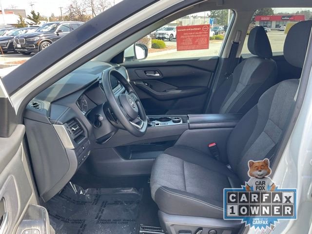 Used 2024 Nissan Rogue SV image 13
