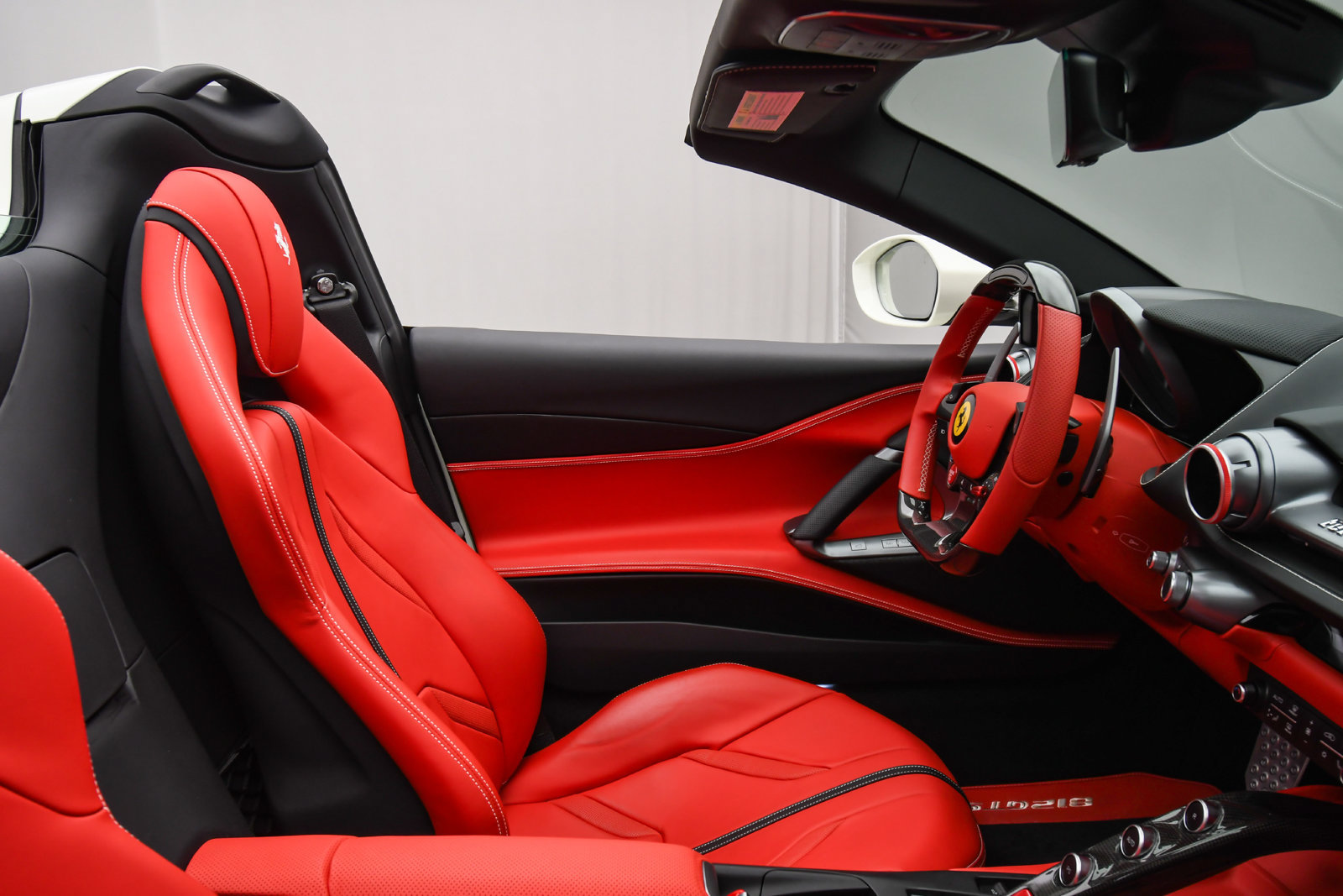 Used 2022 Ferrari 812 GTS RWD image 19