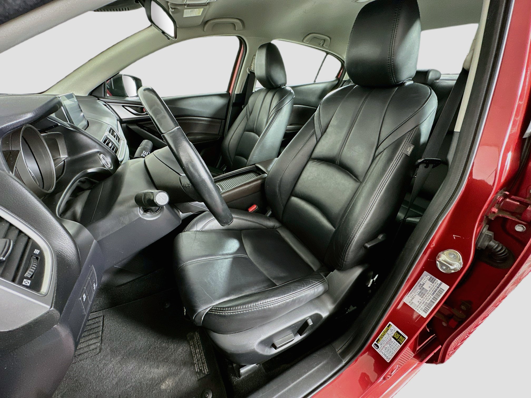 Used 2018 MAZDA MAZDA3 Touring FWD image 13