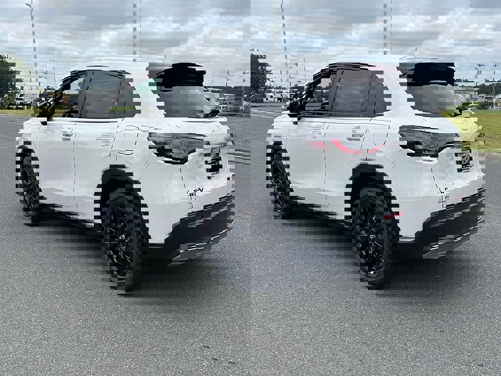 New 2026 Honda HR-V Sport image 5