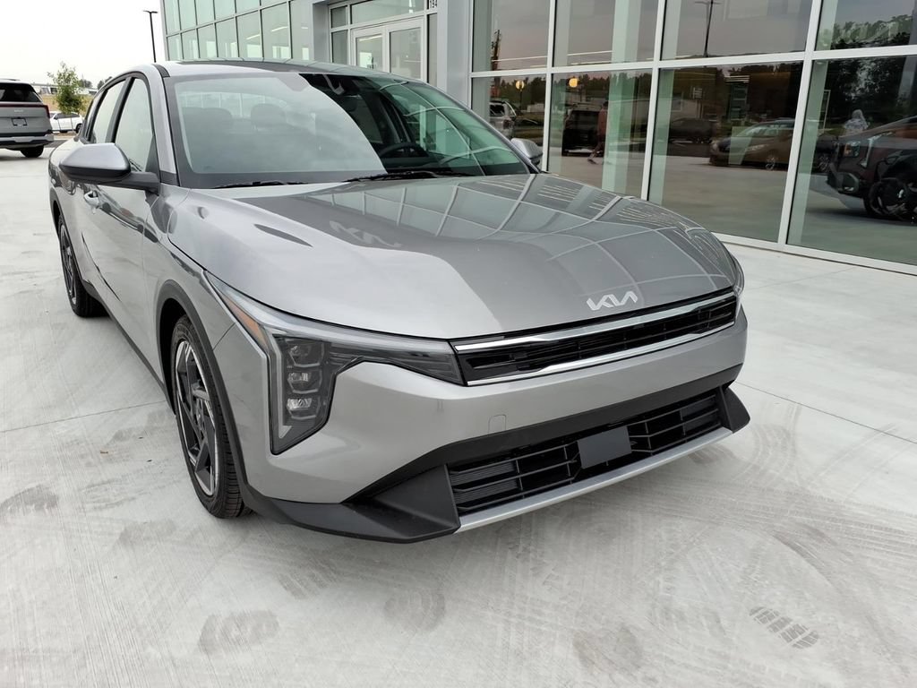 New 2026 Kia K4 GT-Line Turbo FWD image 3