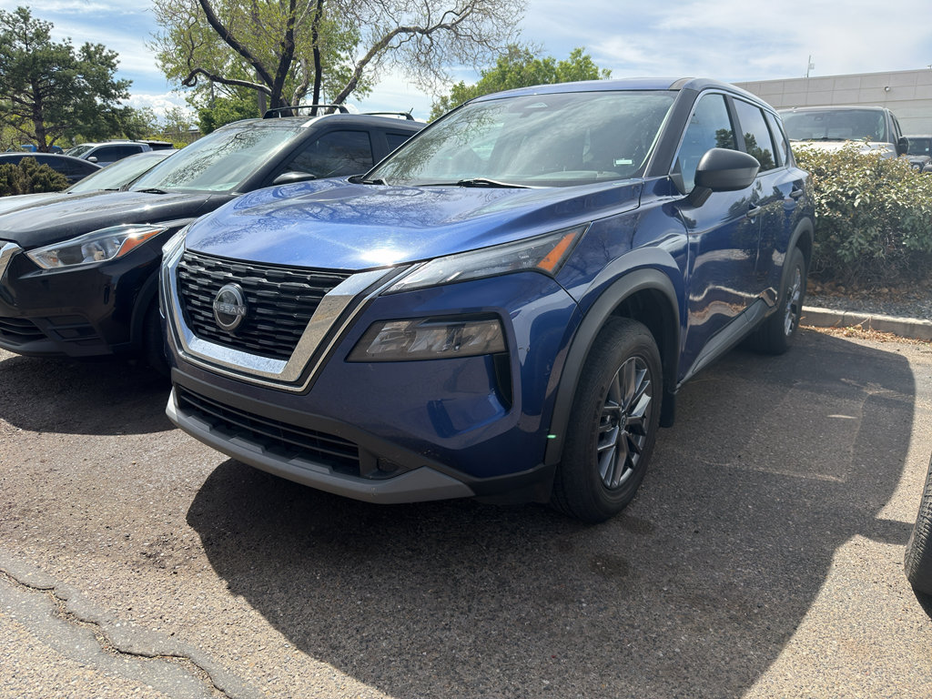 Used 2023 Nissan Rogue S image 1