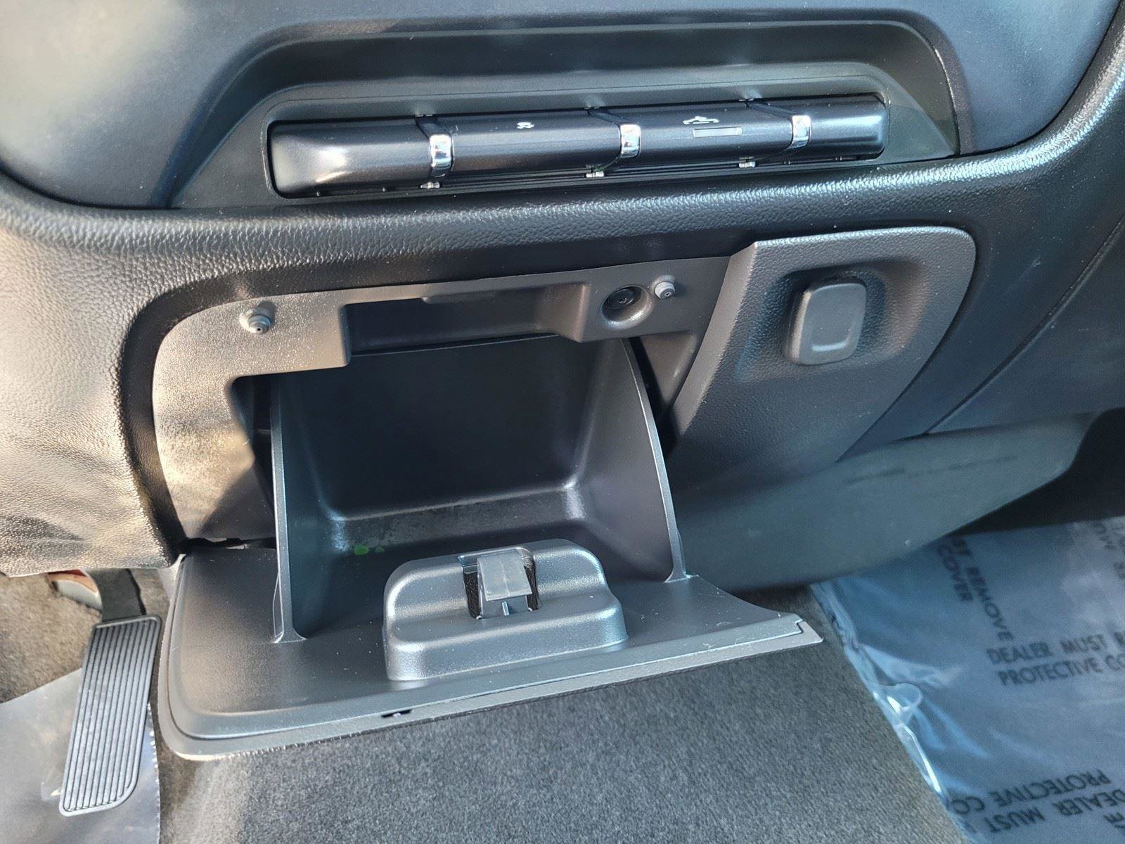 Used 2018 Chevrolet Silverado 1500 Custom w/ Custom Value Package RWD image 25