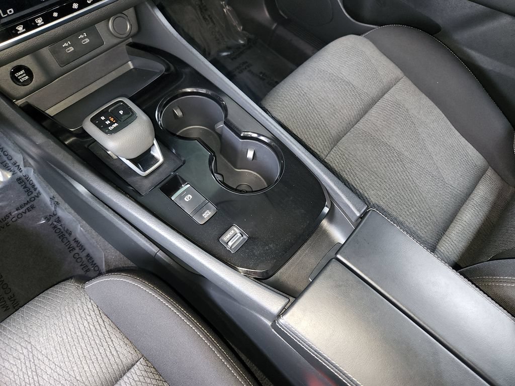 Used 2026 Nissan Rogue SV FWD image 22