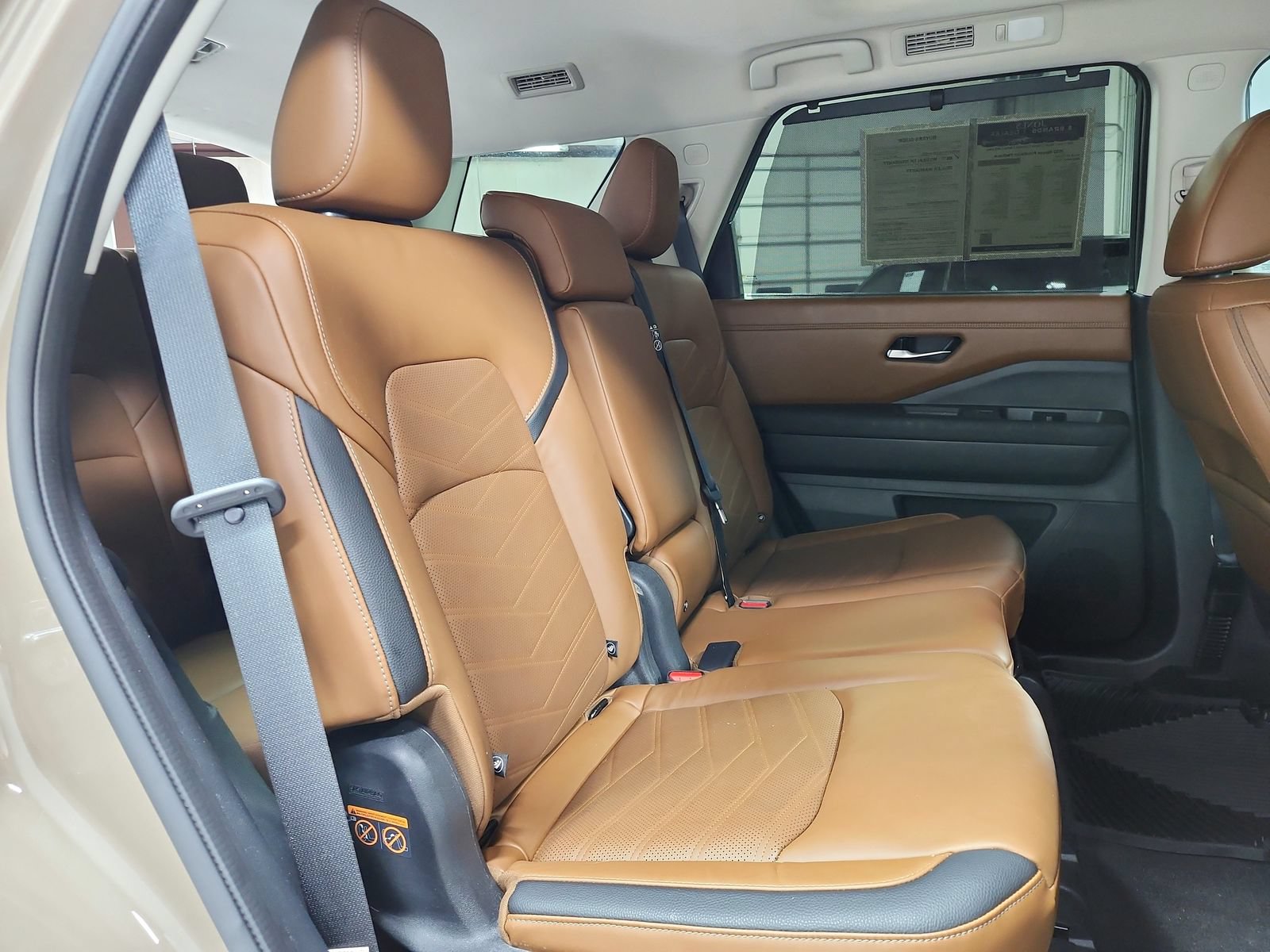 Used 2023 Nissan Pathfinder Platinum w/ Cargo Package AWD/4WD image 44