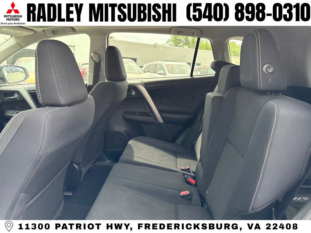 Used 2017 Toyota RAV4 XLE FWD image 12