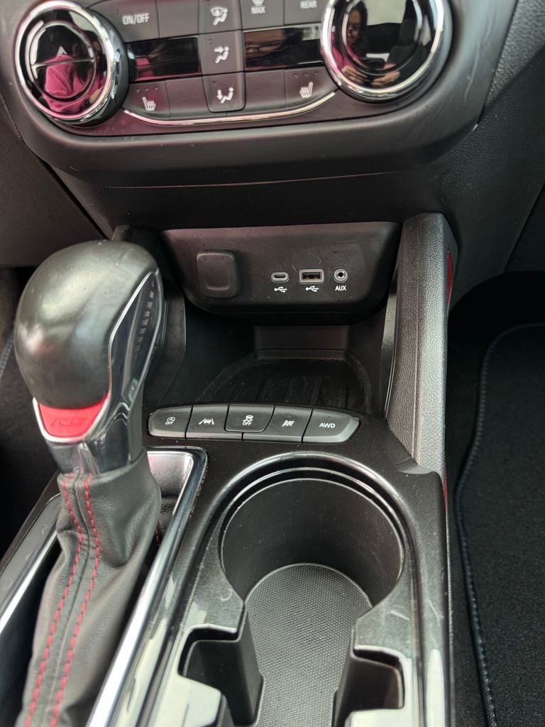 Used 2023 Chevrolet TrailBlazer RS w/ Sun and Liftgate Package image 22