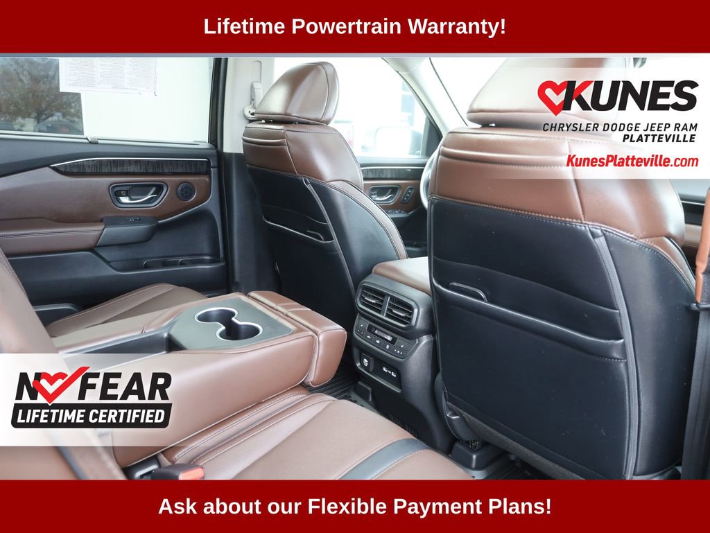Used 2023 Honda Pilot Elite image 19