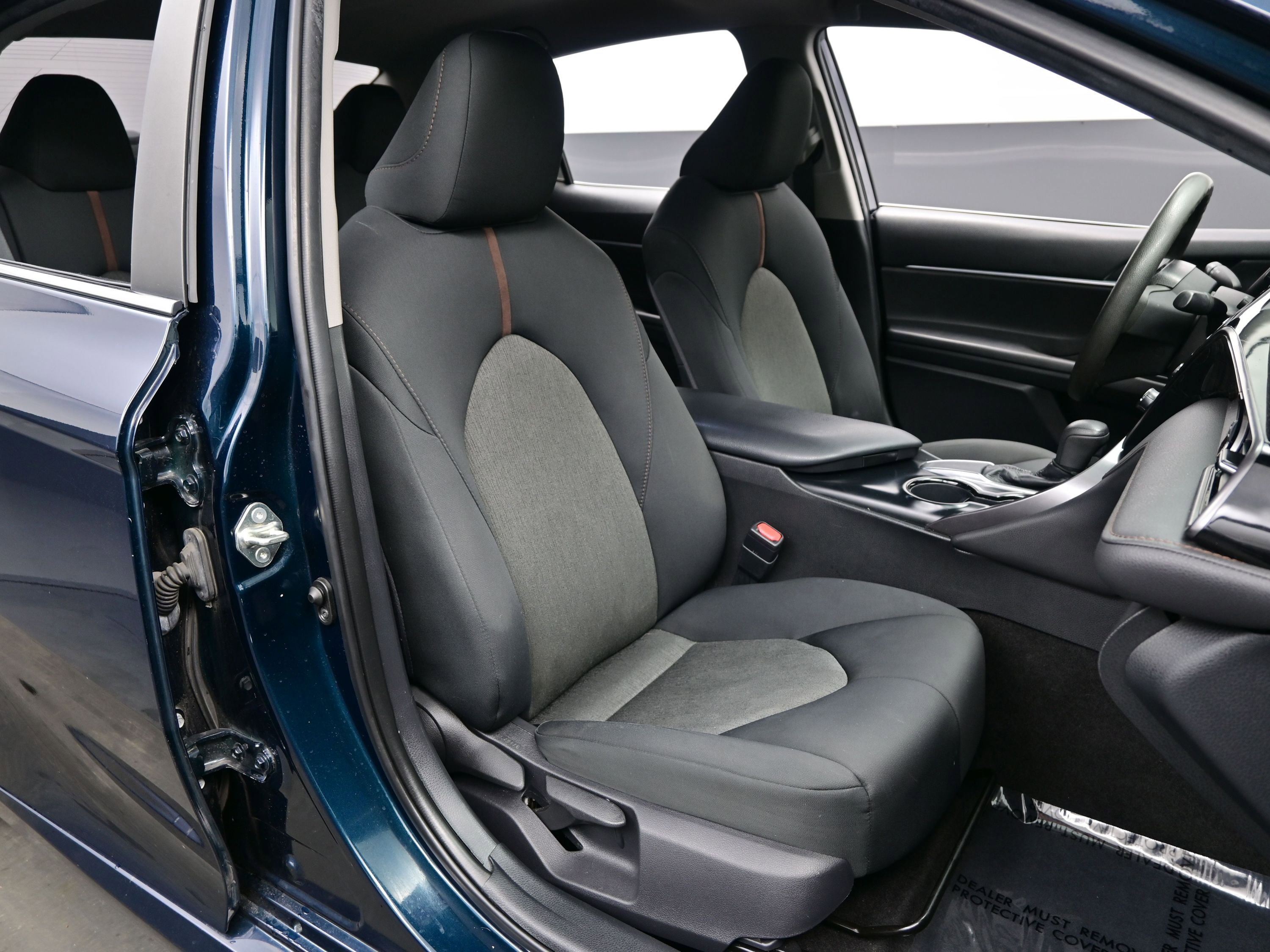 Used 2019 Toyota Camry LE image 14