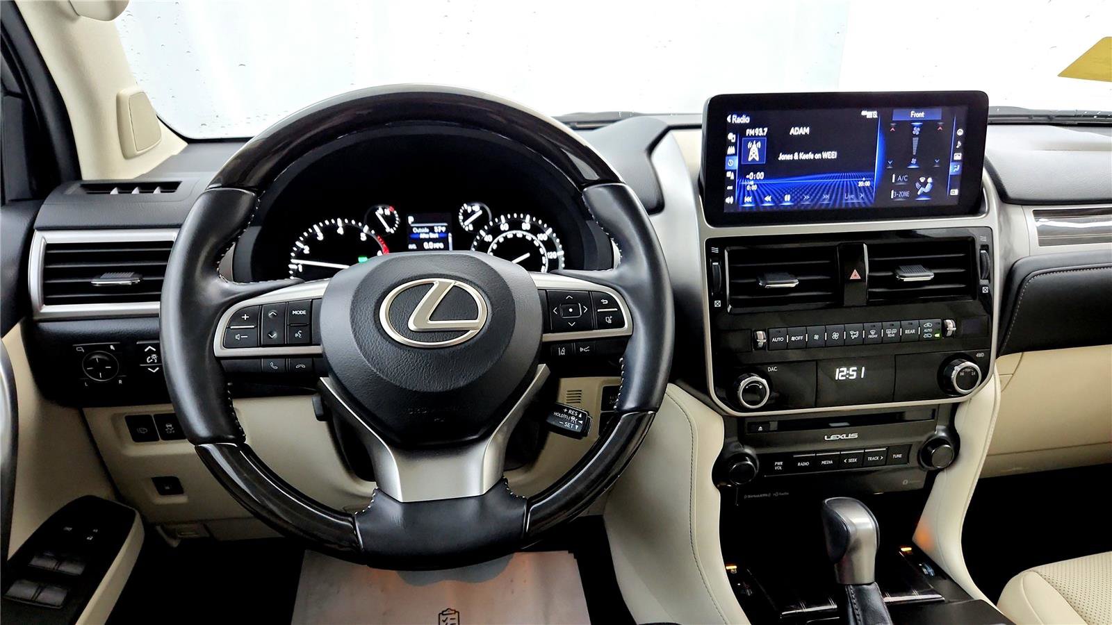 Used 2023 Lexus GX 460 Premium w/ Premium Package image 28