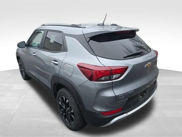 Used 2023 Chevrolet TrailBlazer LT w/ Convenience Package image 3