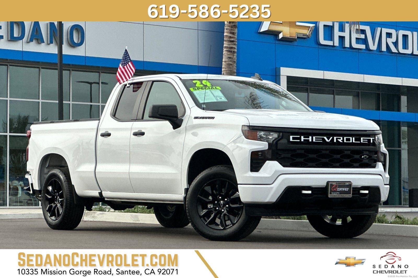 Used 2024 Chevrolet Silverado 1500 Custom image 1