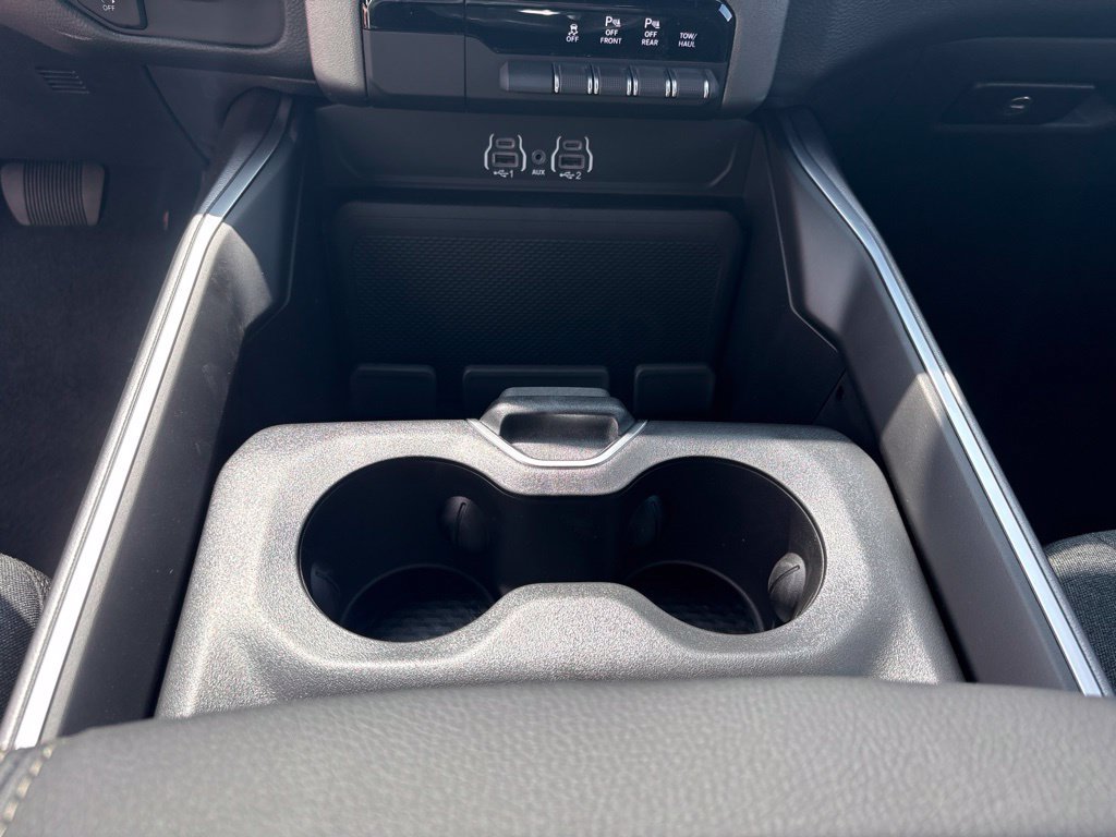 New 2026 RAM 1500 Express AWD/4WD image 25