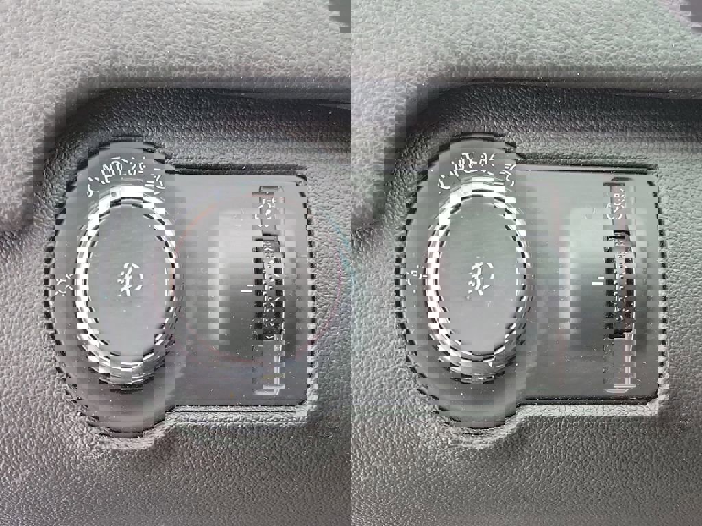 Used 2016 Buick Regal image 17