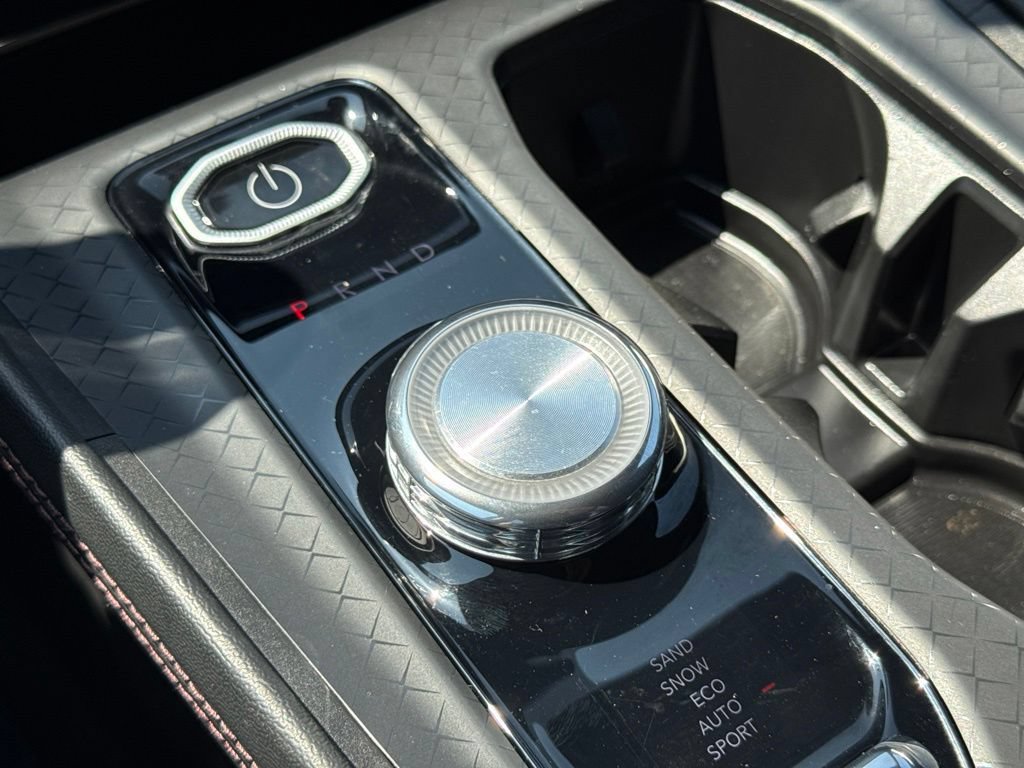 Used 2024 Jeep Wagoneer Launch Edition AWD/4WD image 17