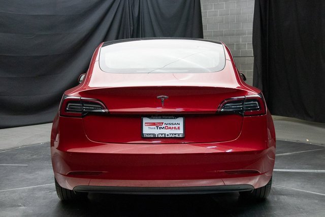 Used 2022 Tesla Model 3 Standard Range image 11