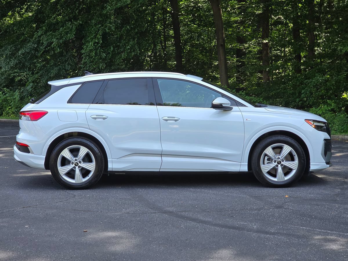 Used 2026 Audi Q4 e-tron Premium w/ Convenience Package AWD/4WD image 7