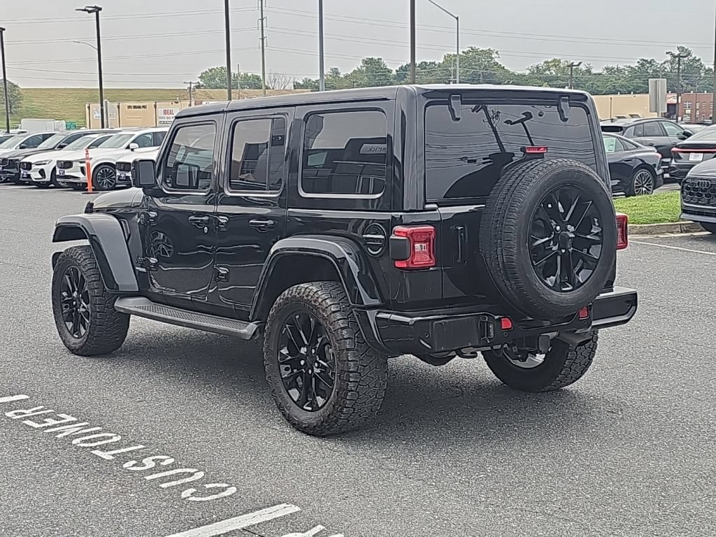 Used 2021 Jeep Wrangler Unlimited Sahara AWD/4WD image 15