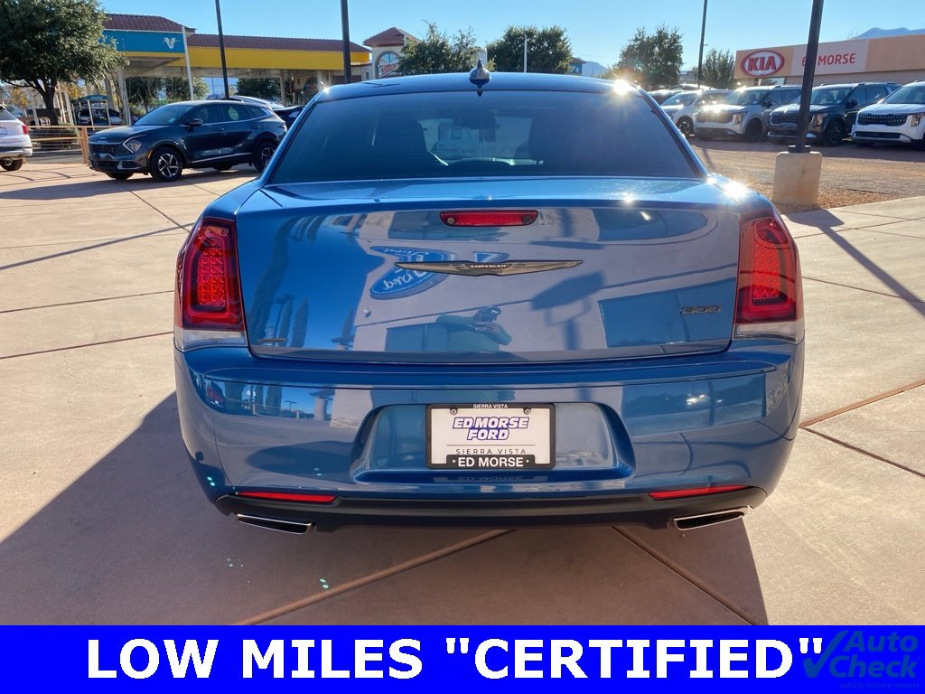 Used 2021 Chrysler 300 Touring w/ Sport Appearance Package image 6