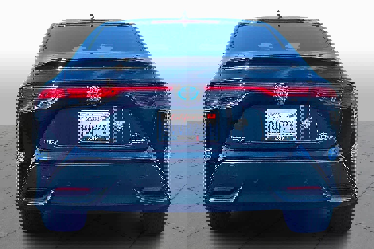 Used 2021 Toyota Mirai XLE image 4