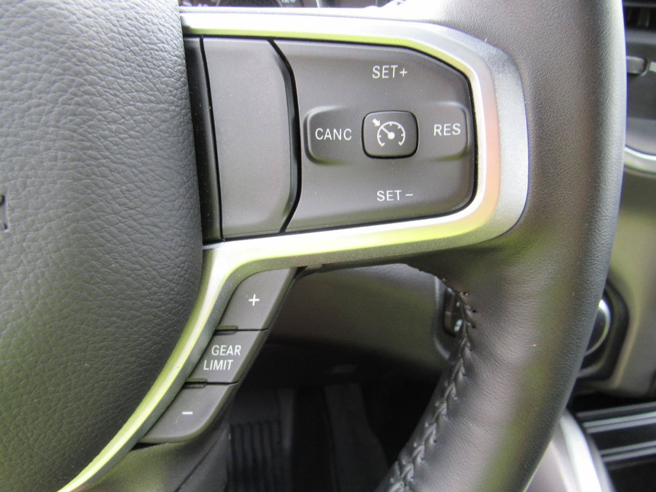Used 2022 RAM 1500 Big Horn AWD/4WD image 25
