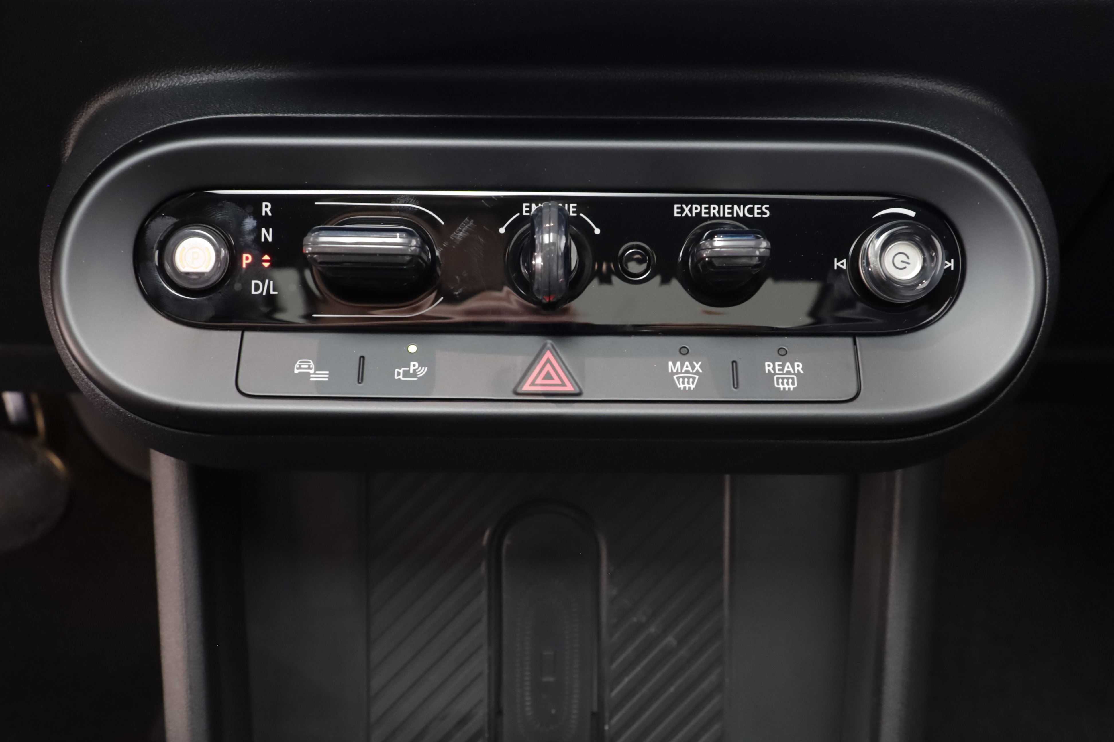 New 2027 MINI Cooper 4-Door Hardtop FWD image 16