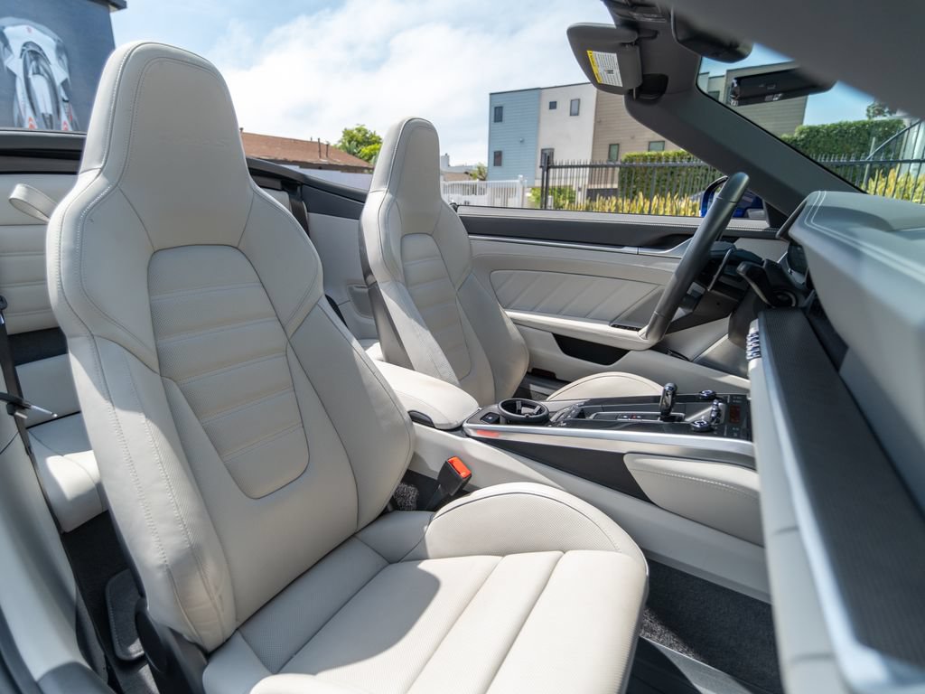 Used 2023 Porsche 911 Turbo AWD/4WD image 33