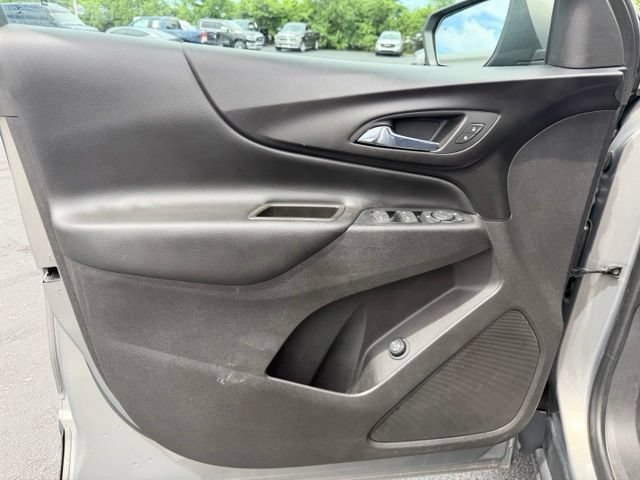 Used 2018 Chevrolet Equinox LT FWD image 9
