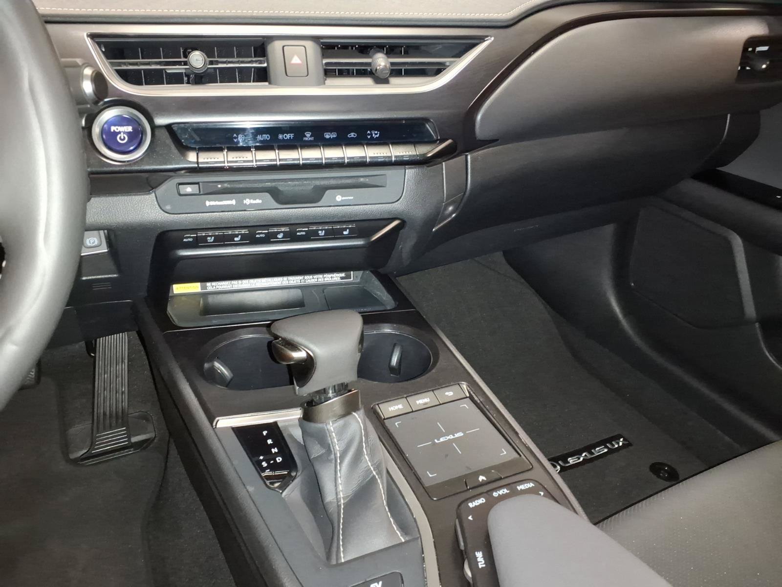Certified 2022 Lexus UX 250h w/ Premium Package AWD/4WD image 17