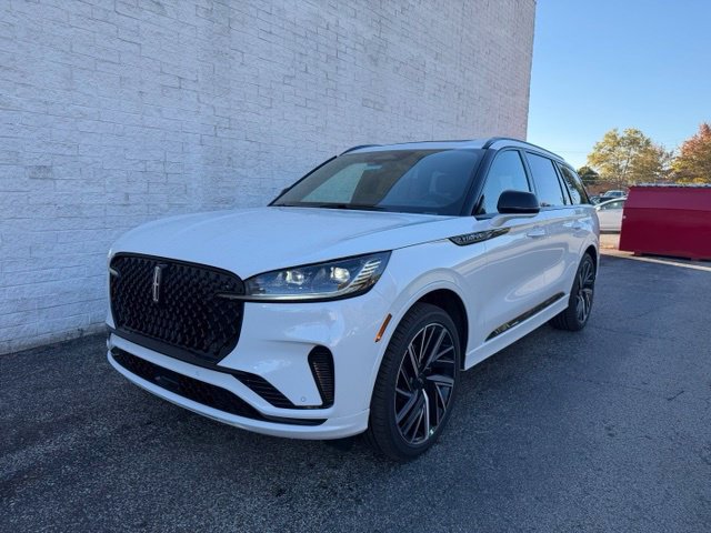 New 2027 Lincoln Aviator Black Label w/ Jet Appearance Package AWD/4WD image 5