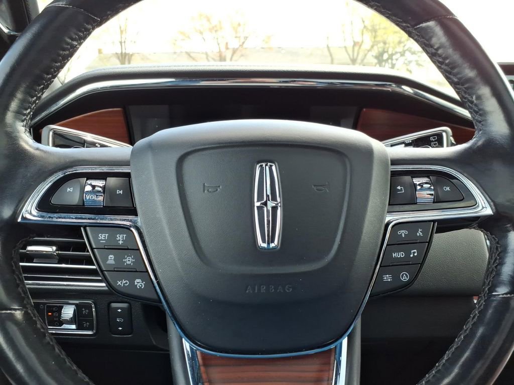 Used 2022 Lincoln Navigator Reserve AWD/4WD image 27