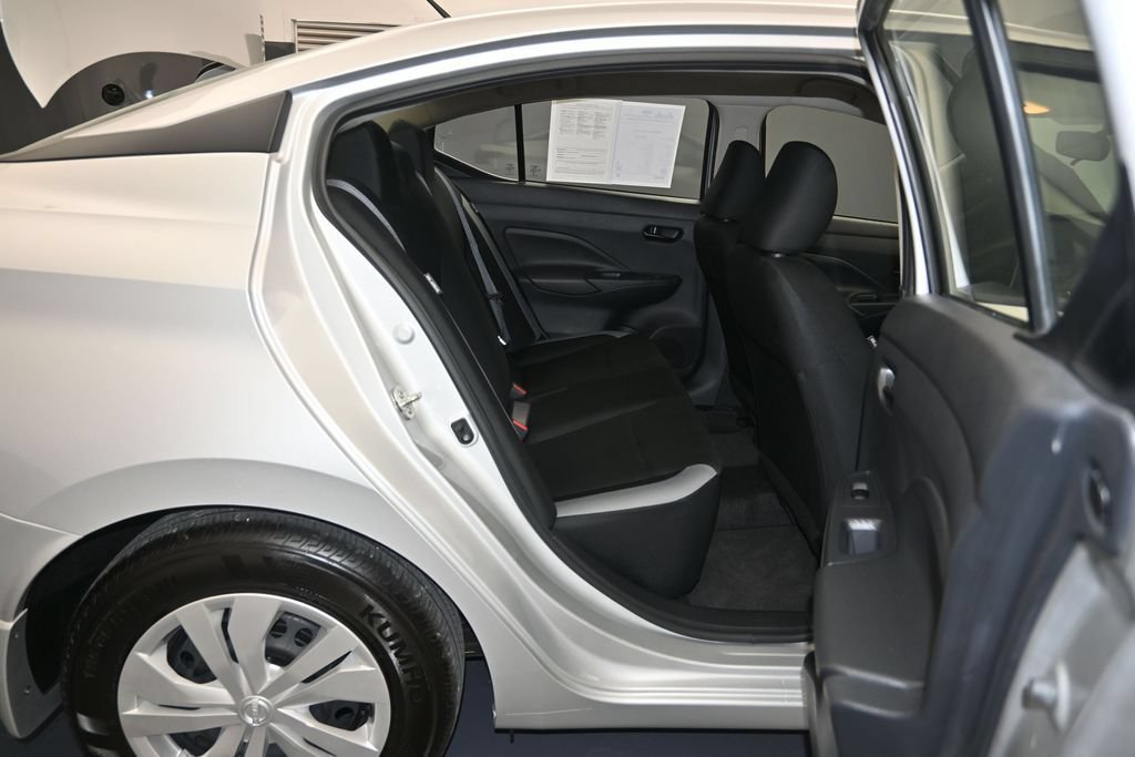 Used 2025 Nissan Versa S FWD image 25
