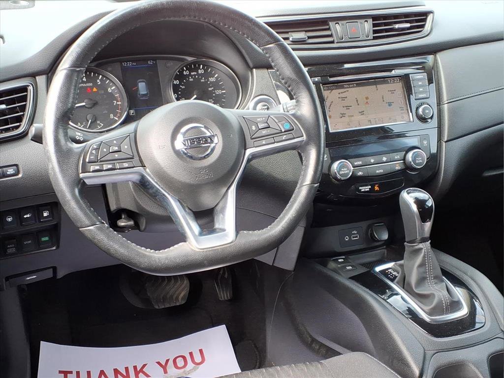 Used 2019 Nissan Rogue SV w/ Premium Package image 10