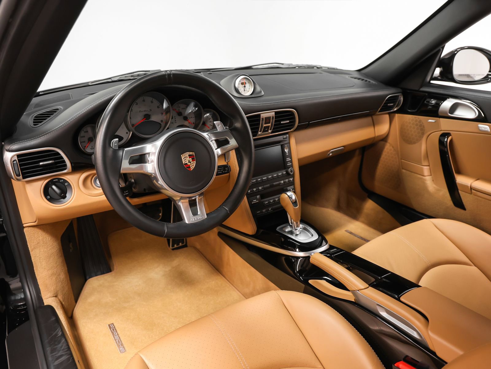 Used 2012 Porsche 911 Turbo S AWD/4WD image 4